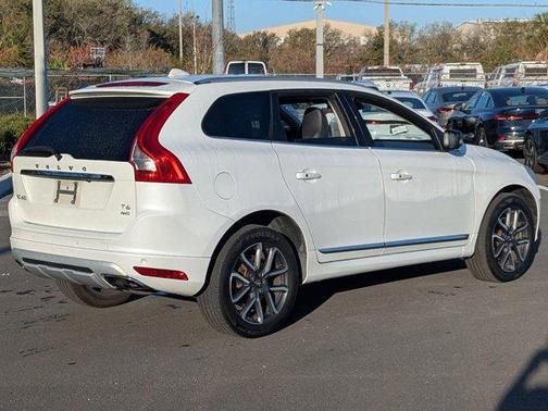 2017 Volvo XC60 T6 Dynamic