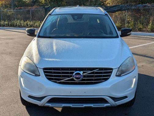 2017 Volvo XC60 T6 Dynamic