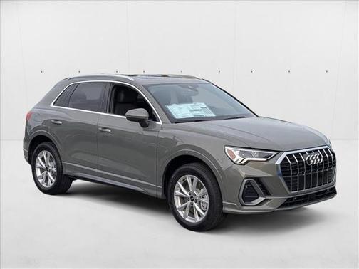 2025 Audi Q3 Premium 45 TFSI S line quattro Tiptronic