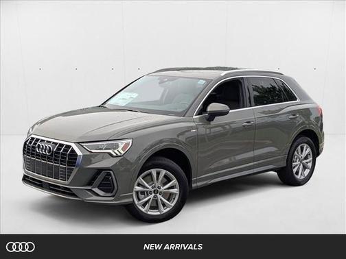 2025 Audi Q3 Premium 45 TFSI S line quattro Tiptronic