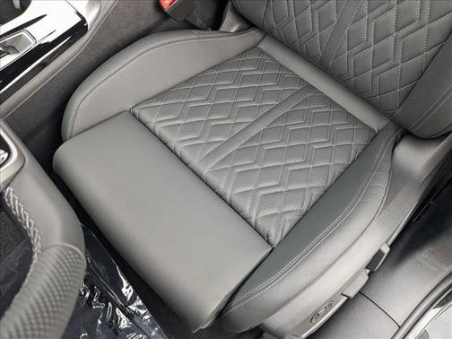 Mythos Black Metallic 2026 Audi SQ5 3.0T Premium Plus