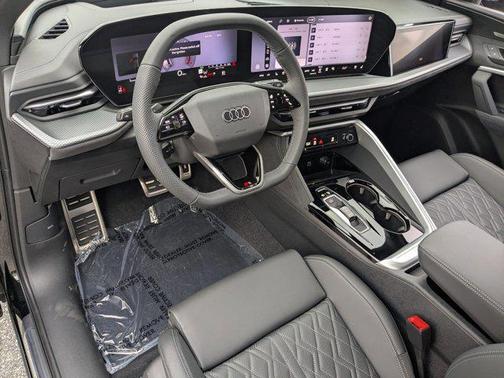 Mythos Black Metallic 2026 Audi SQ5 3.0T Premium Plus