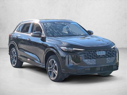 2025 Audi Q5 Premium Plus TFSI quattro S tronic