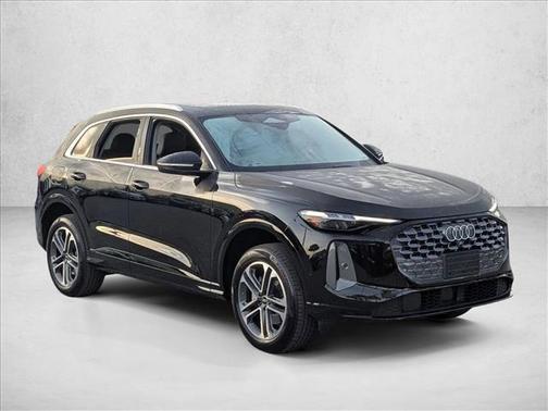 2025 Audi Q5 Premium Plus TFSI quattro S tronic