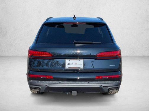 Mythos Black Metallic 2026 Audi Q7 45 Premium
