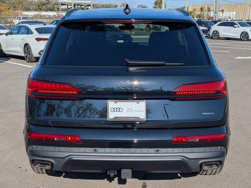 2026 Audi Q7 45 Premium