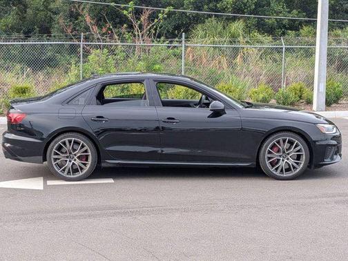 Mythos Black Metallic 2023 Audi S4 Premium Plus TFSI quattro Tiptronic