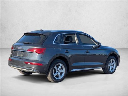 2023 Audi Q5 40 Premium