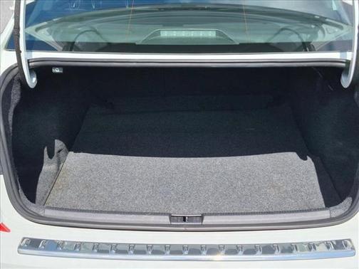 Pure White [White] 2022 Volkswagen Passat 2.0T SE