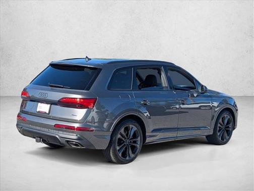 Samurai Gray Metallic 2026 Audi Q7 55 Premium Plus
