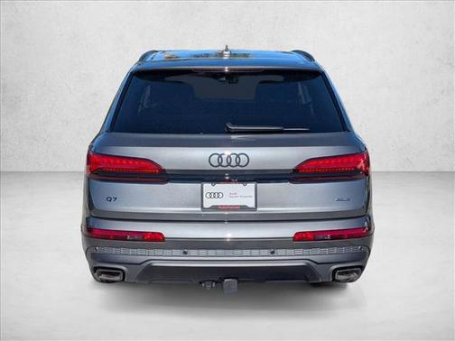 Samurai Gray Metallic 2026 Audi Q7 55 Premium Plus