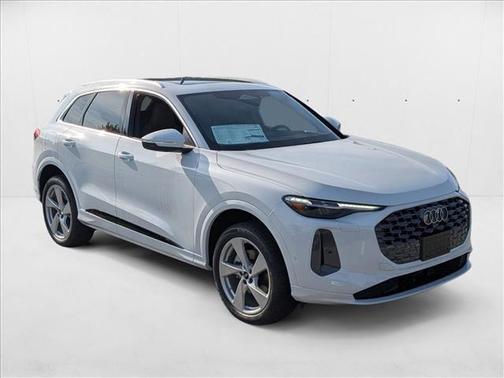 2025 Audi Q5 Premium Plus