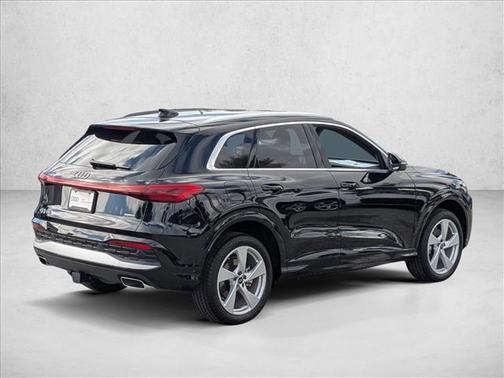 2025 Audi Q5 Premium Plus