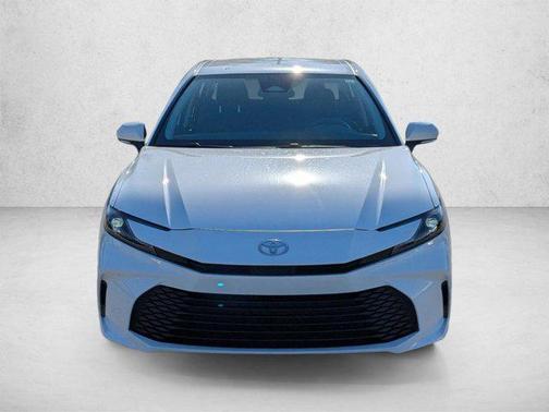 Ice Cap 2025 Toyota Camry LE