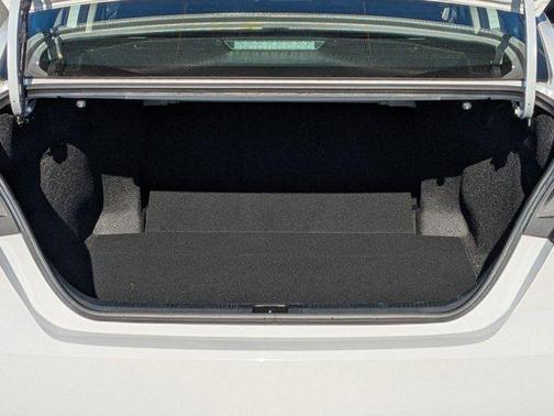 Ice Cap 2025 Toyota Camry LE