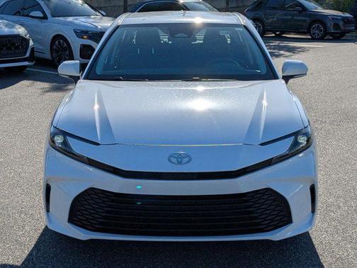 Ice Cap 2025 Toyota Camry LE