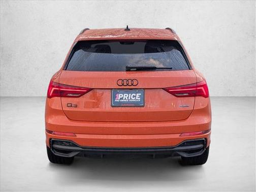 2024 Audi Q3 Premium 45 TFSI S line quattro Tiptronic