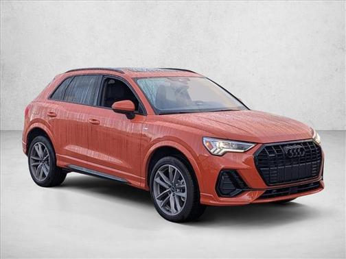 2024 Audi Q3 Premium 45 TFSI S line quattro Tiptronic