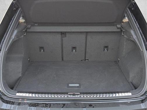 Mythos Black Metallic 2022 Audi Q3 45 S line Premium Plus