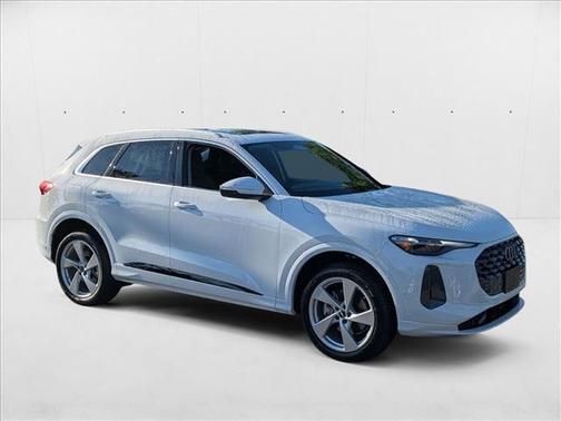 2025 Audi Q5 Premium Plus