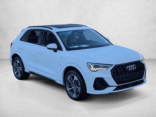 2025 Audi Q3 Premium 45 TFSI S line quattro Tiptronic
