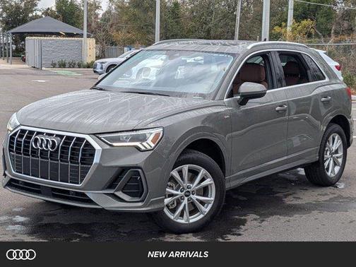 2025 Audi Q3 Premium 45 TFSI S line quattro Tiptronic