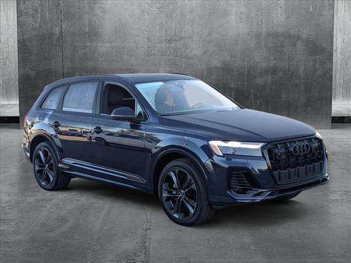 2025 Audi Q7 55 Premium Plus