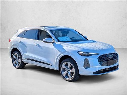 2025 Audi Q5 Premium Plus