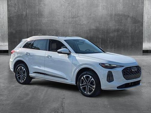 2025 Audi Q5 Premium