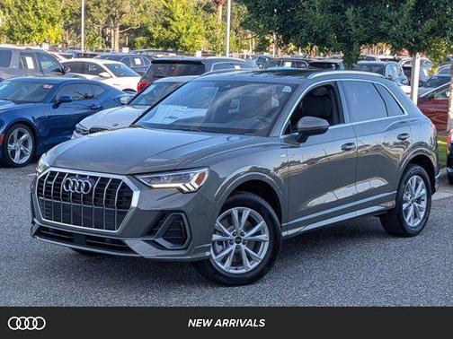 2025 Audi Q3 Premium 45 TFSI S line quattro Tiptronic