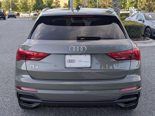 2025 Audi Q3 Premium 45 TFSI S line quattro Tiptronic