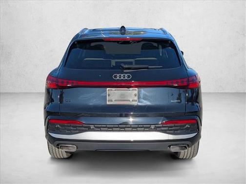 2025 Audi Q5 Premium TFSI quattro S tronic