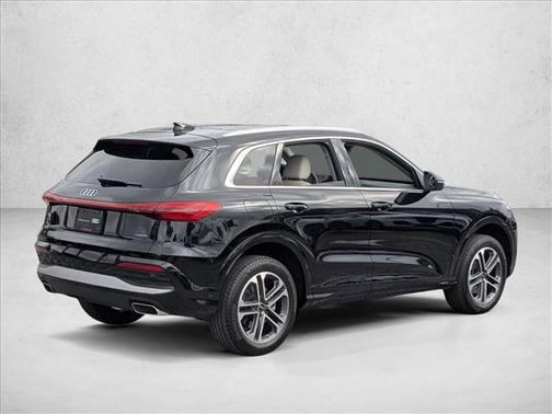 2025 Audi Q5 Premium TFSI quattro S tronic