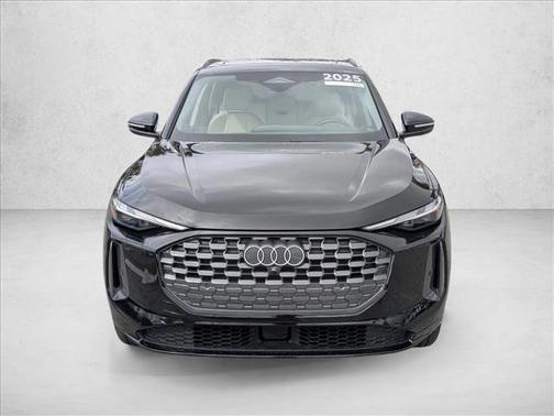 2025 Audi Q5 Premium TFSI quattro S tronic