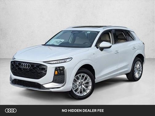 Glacier White Metallic 2026 Audi Q3 S line