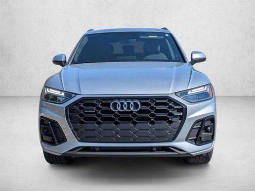 Florett Silver Metallic 2025 Audi Q5 45 S line Premium
