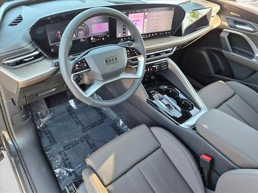 Tambora Gray Metallic 2026 Audi Q5 Premium Plus TFSI quattro S tronic