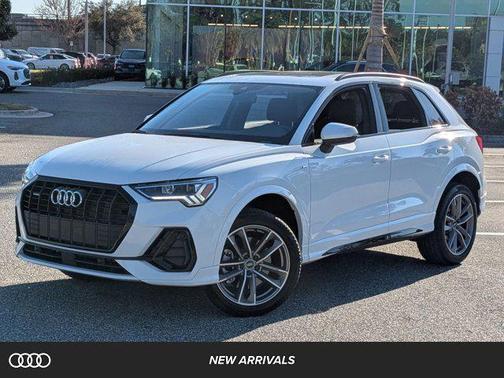 2025 Audi Q3 Premium 45 TFSI S line quattro Tiptronic