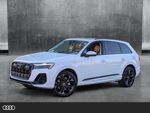 2025 Audi Q7 55 Premium Plus