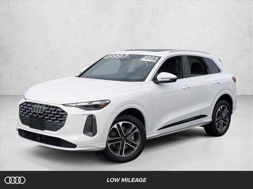 Arkona White 2025 Audi Q5 Premium TFSI quattro S tronic