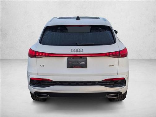 Arkona White 2025 Audi Q5 Premium TFSI quattro S tronic