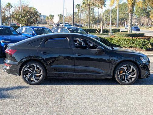 2023 Audi e-tron Sportback S line Premium Plus