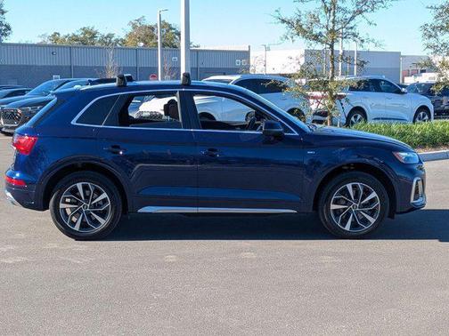 2022 Audi Q5 45 S line Premium Plus