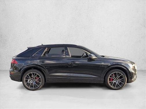 2023 Audi Q8 55 Prestige