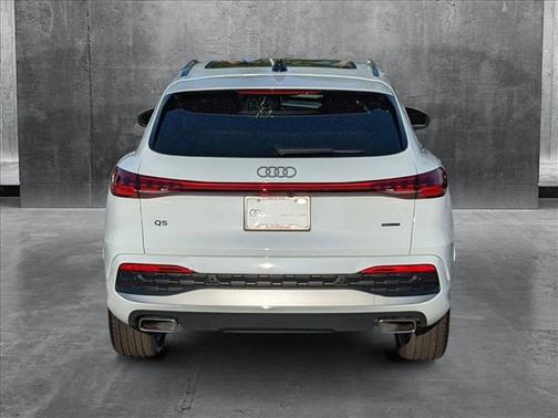 2025 Audi Q5 Premium Plus