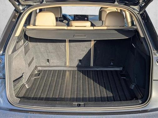 Daytona Gray Pearl Effect 2023 Audi Q5 45 S line Premium