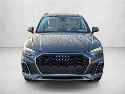 Daytona Gray Pearl Effect 2023 Audi Q5 45 S line Premium