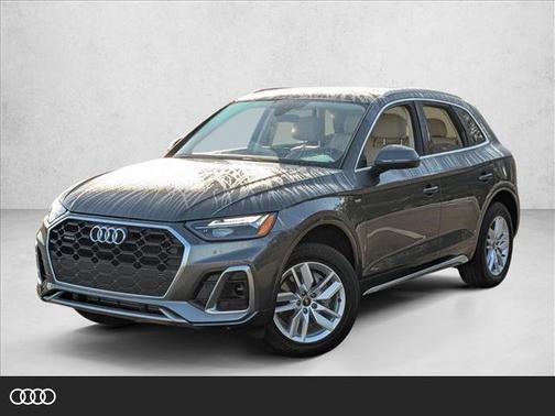 Daytona Gray Pearl Effect 2023 Audi Q5 45 S line Premium
