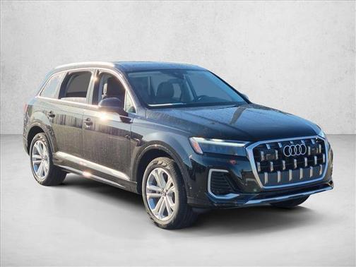Mythos Black Metallic 2026 Audi Q7 45 Premium Plus