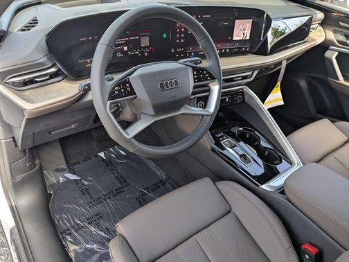 2025 Audi Q5 Premium Plus